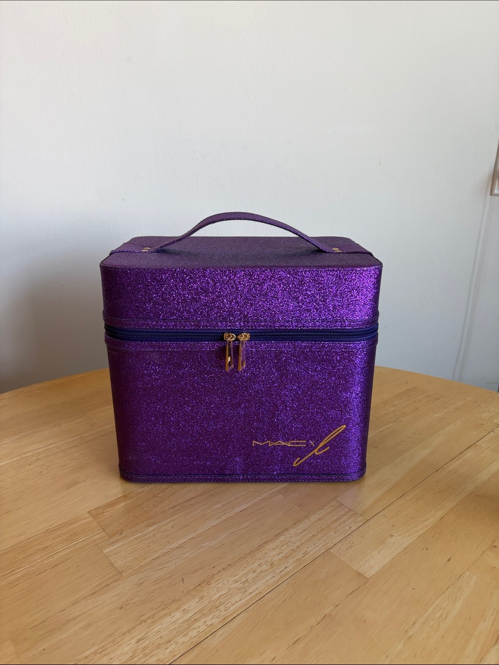 MAC x Lisa Blackpink Limited Edition Purple Glitter Makeup Train Case – Rare